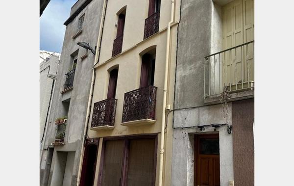 Vente Immeuble 4 lots avec locataires à rafraîchir Ille-sur-tet   