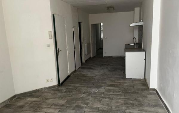 Vente Immeuble 4 lots avec locataires à rafraîchir Ille-sur-tet   