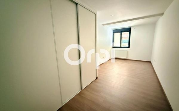 Appartement à louer    4 pièces • 136,07 m2 Theys