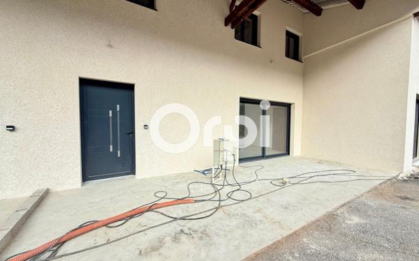 Appartement à louer    4 pièces • 136,07 m2 Theys