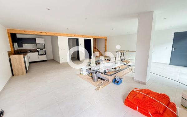 Appartement à louer    4 pièces • 136,07 m2 Theys