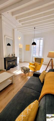 VILLEFRANCHE-SUR-SAÔNE Centre-ville Appartement ancien rénové