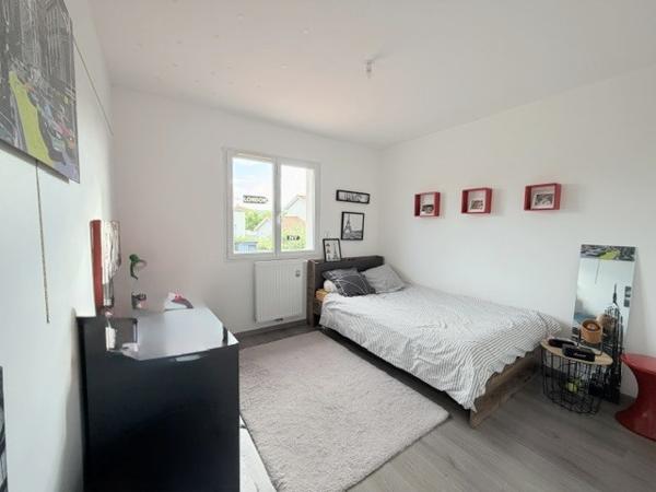 LA TOUR DE SALVAGNY - Maison 122 m2 - 4 chambres - Terrain 860 m2 avec piscine
