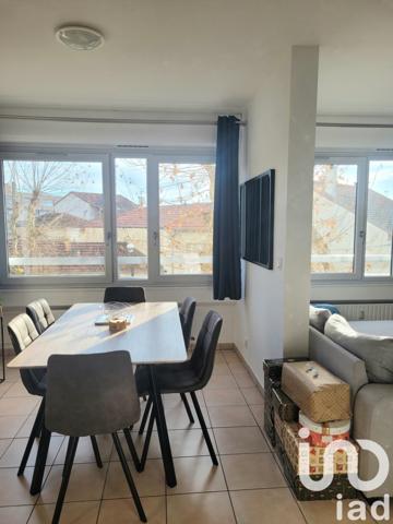 Appartement 2 pièces de 52 m² à Roanne (42300)