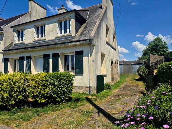 Maison à rénover 7 pièces + hangar à vendre au centre de Lesneven - Réf 7512 , Lesneven