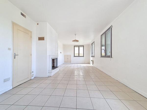 Maison à rénover 7 pièces + hangar à vendre au centre de Lesneven - Réf 7512 , Lesneven