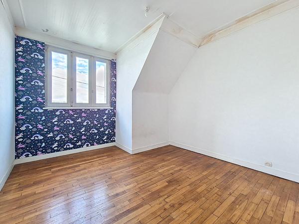 Maison à rénover 7 pièces + hangar à vendre au centre de Lesneven - Réf 7512 , Lesneven