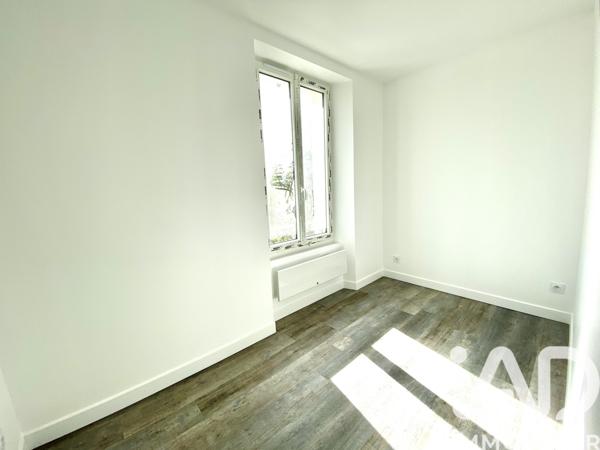 Location appartement 3 pièces 45 m² Saint-Pierre-du-Perray