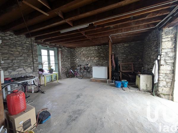 Maison de ville 8 pièces de 185 m² à Gan (64290)