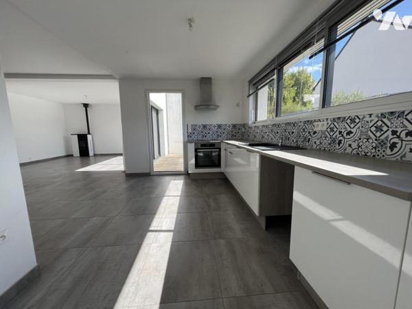 MAISON CONTEMPORAINE A VENDRE