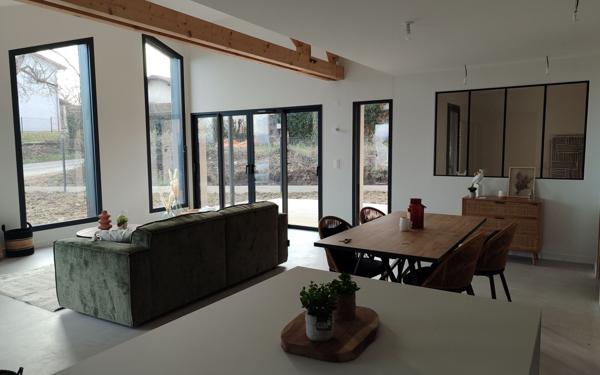 Maison à vendre    5 pièces • 123 m2 Viriat