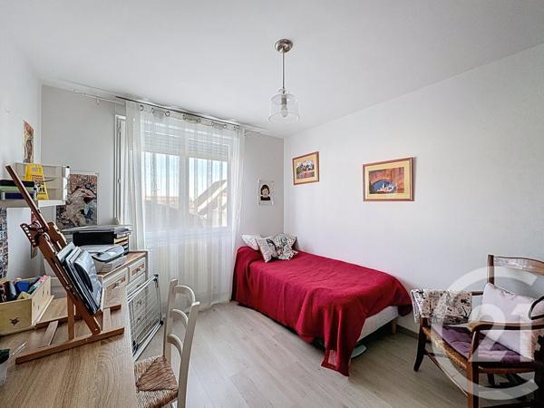 Appartement F4 à vendre  4 pièces - 91,88 m2 LONGVIC - 21