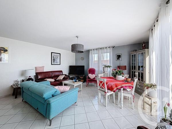Appartement F4 à vendre  4 pièces - 91,88 m2 LONGVIC - 21