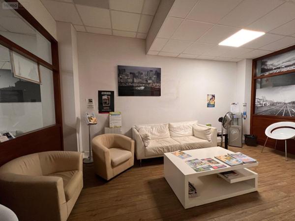 Local Professionnel et commercial à louer à Bordeaux en Gironde (33000), ref : 33145/FMCO/1868   
Quinconces