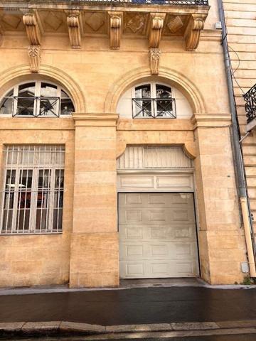 Local Professionnel et commercial à louer à Bordeaux en Gironde (33000), ref : 33145/FMCO/1868   
Quinconces