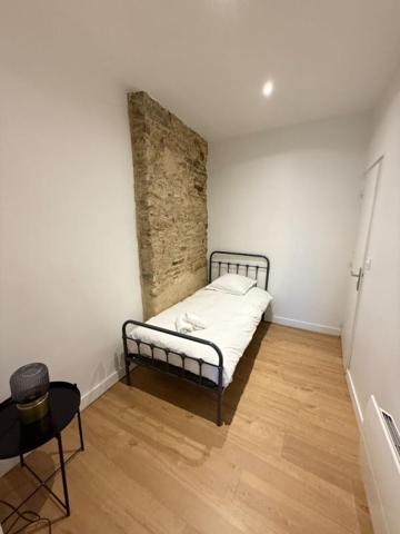 Appartement de 28,30 M² entièrement rénové et meublé. Quartier Saint-Patern / Gare VANNES