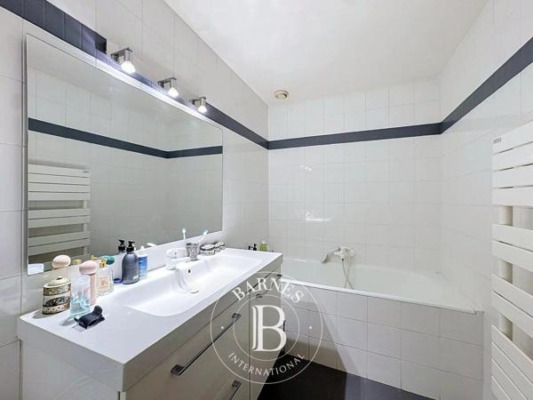 Marseille 8ème, Appartement 4 Chambres -  170 m² à vendre