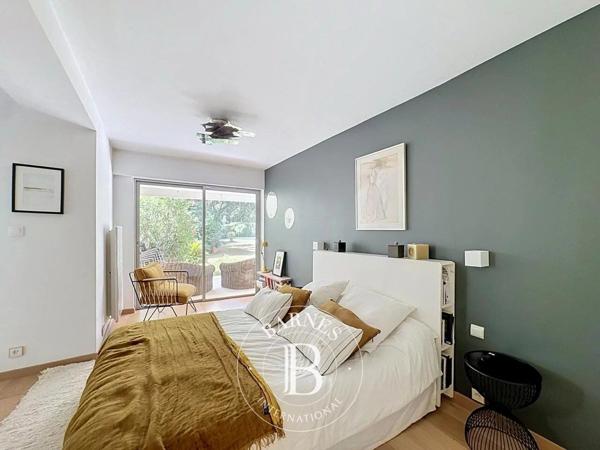 Marseille 8ème, Appartement 4 Chambres -  170 m² à vendre