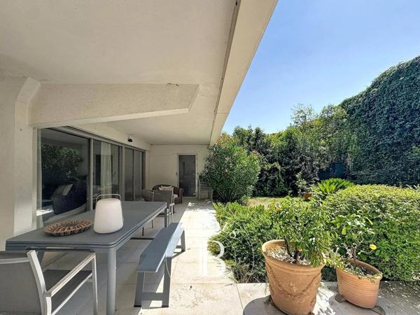 Marseille 8ème, Appartement 4 Chambres -  170 m² à vendre