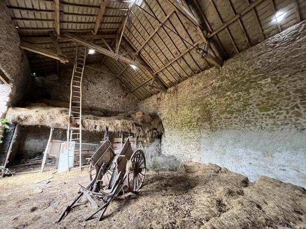 Grange à vendre 12 900 € Saint-Agnant-de-Versillat 1 pièce 105 m² DPE
