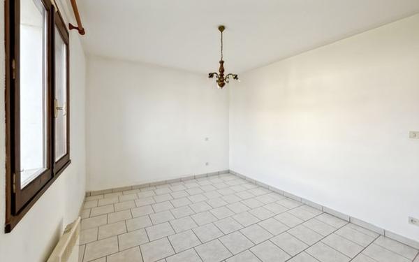 Maison à vendre    3 pièces •  Lectoure