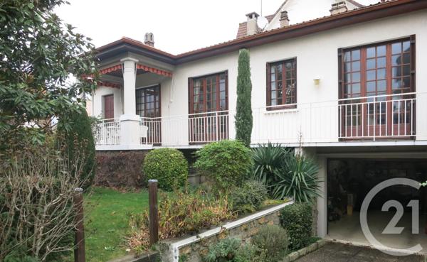 Maison à vendre  4 pièces - 94,18 m2 LA VARENNE ST HILAIRE - 94