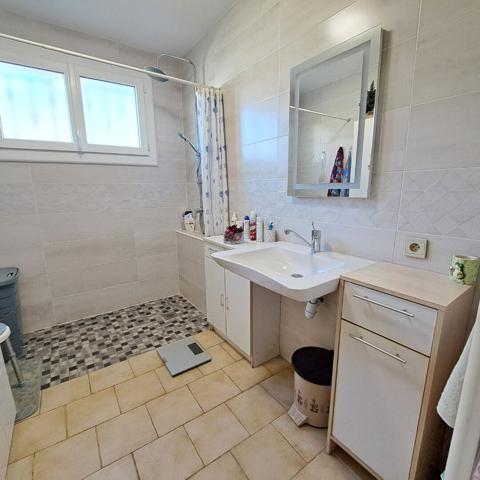 A VENDRE MAISON PLAIN PIED LERAN