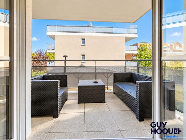 Appartement Lieusaint 2 pièce(s) avec terrasse et 2 places de parking ! résidence récente !
