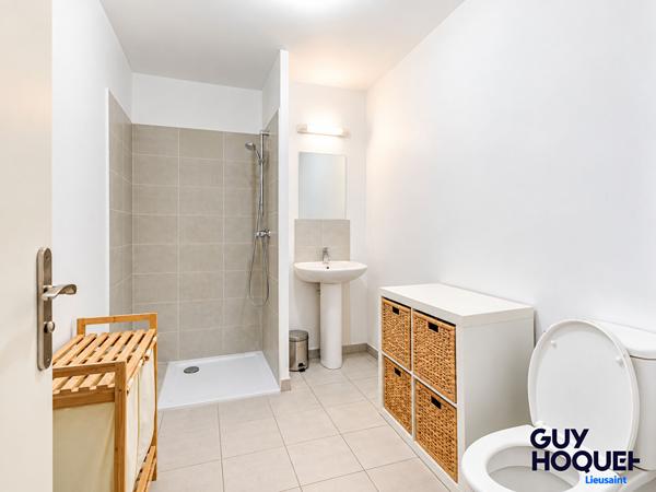 Appartement Lieusaint 2 pièce(s) avec terrasse et 2 places de parking ! résidence récente !