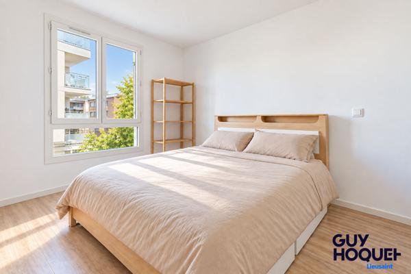 Appartement Lieusaint 2 pièce(s) avec terrasse et 2 places de parking ! résidence récente !
