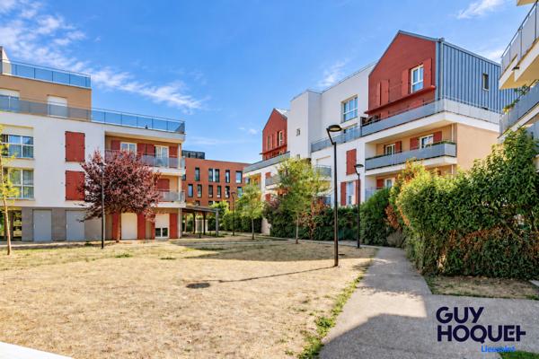 Appartement Lieusaint 2 pièce(s) avec terrasse et 2 places de parking ! résidence récente !