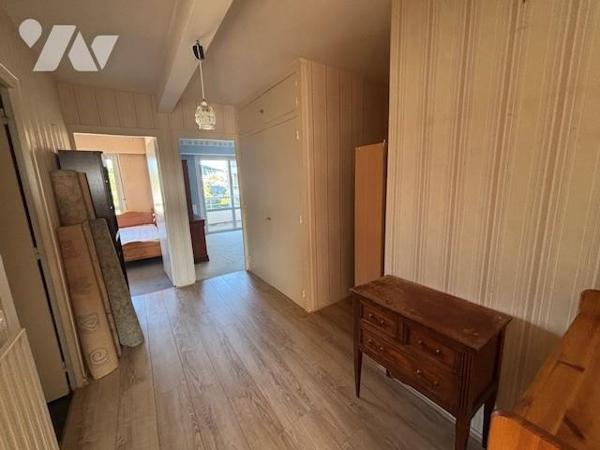 Appartement traversant - T4 – Dernier étage avec ascenseur – Proche Place Lafayette – ANGERS