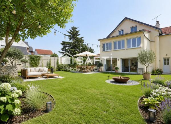 Maison individuelle de 220 m2 avec 6 chambres sur un terrain de 490 m2 avec un sous sol total.