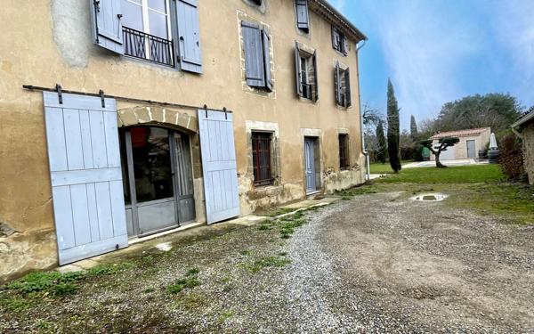 Maison à vendre    5 pièces •  Carcassonne