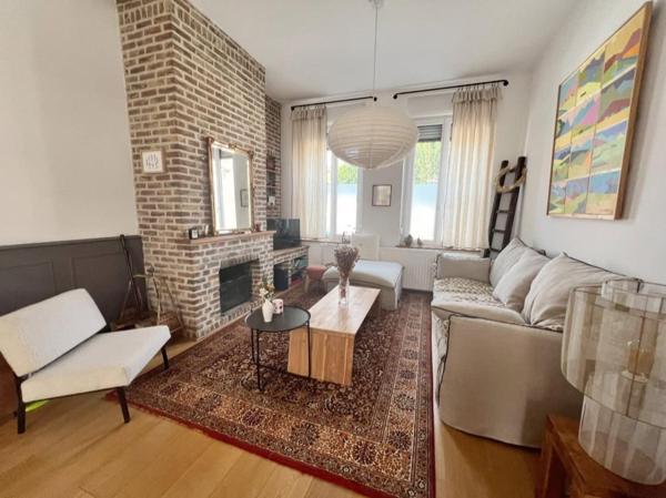 Maison à WAMBRECHIES, 59118 - 7 pièces 135m²