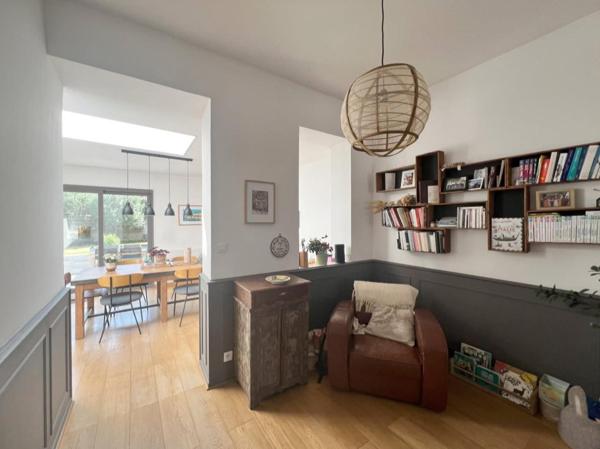 Maison à WAMBRECHIES, 59118 - 7 pièces 135m²