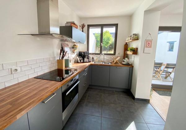 Maison à WAMBRECHIES, 59118 - 7 pièces 135m²