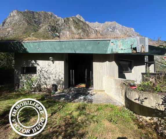À VENDRE – MAISON D’ARCHITECTE À RÉNOVER AU CŒUR DE LA NATURE – LA DANCHÈRE / VENOSC
