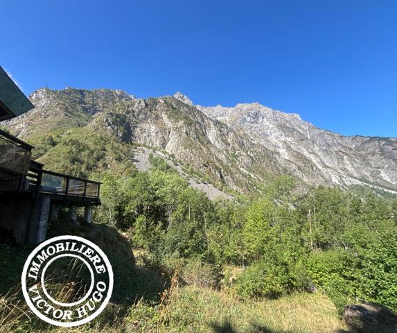 À VENDRE – MAISON D’ARCHITECTE À RÉNOVER AU CŒUR DE LA NATURE – LA DANCHÈRE / VENOSC