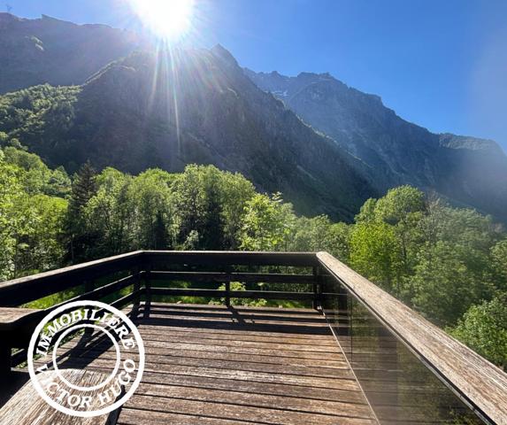 À VENDRE – MAISON D’ARCHITECTE À RÉNOVER AU CŒUR DE LA NATURE – LA DANCHÈRE / VENOSC