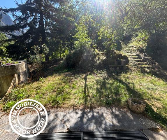 À VENDRE – MAISON D’ARCHITECTE À RÉNOVER AU CŒUR DE LA NATURE – LA DANCHÈRE / VENOSC