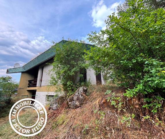À VENDRE – MAISON D’ARCHITECTE À RÉNOVER AU CŒUR DE LA NATURE – LA DANCHÈRE / VENOSC