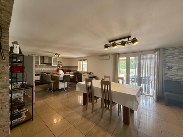 Maison à vendre 5 pièces PEYRIAC MINERVOIS (11) 135 m2 environ, 3 chambres, piscine, garage terrain 885m2