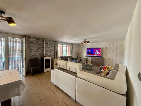 Maison à vendre 5 pièces PEYRIAC MINERVOIS (11) 135 m2 environ, 3 chambres, piscine, garage terrain 885m2