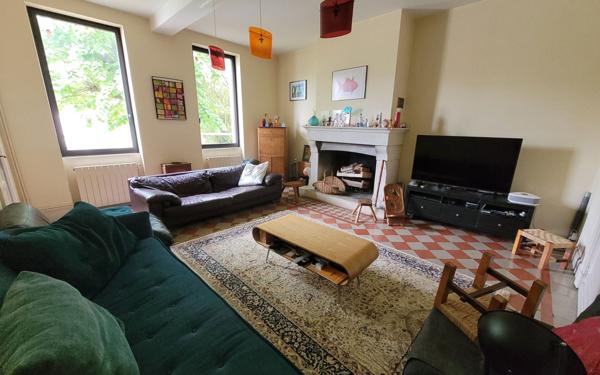 Maison à vendre    6 pièces •  Le Passage