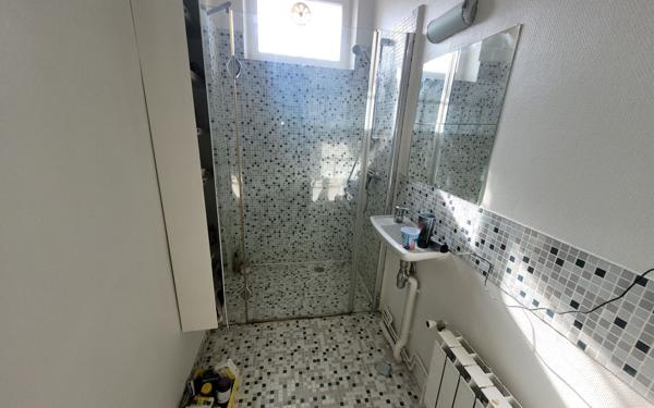 Maison à vendre    6 pièces •  Le Passage