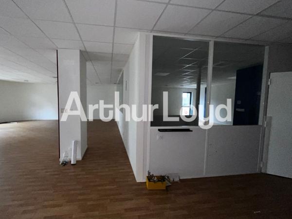 Plateau de bureaux - À Louer - Épron