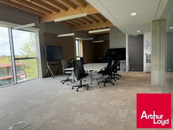 ANGLET, BUREAUX NEUFS HIGH TECH DANS CADRE BUCOLIQUE