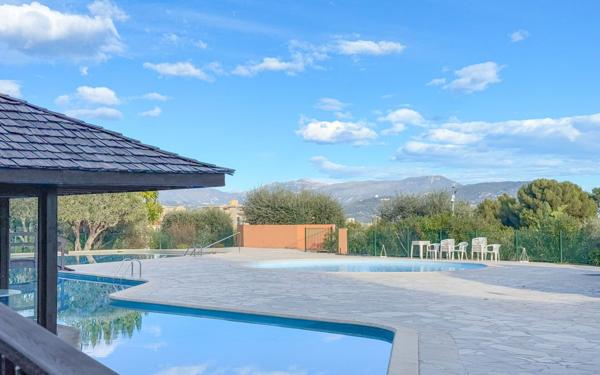 Appartement à vendre    2 pièces • 58,40 m2 Nice