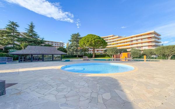 Appartement à vendre    2 pièces • 58,40 m2 Nice